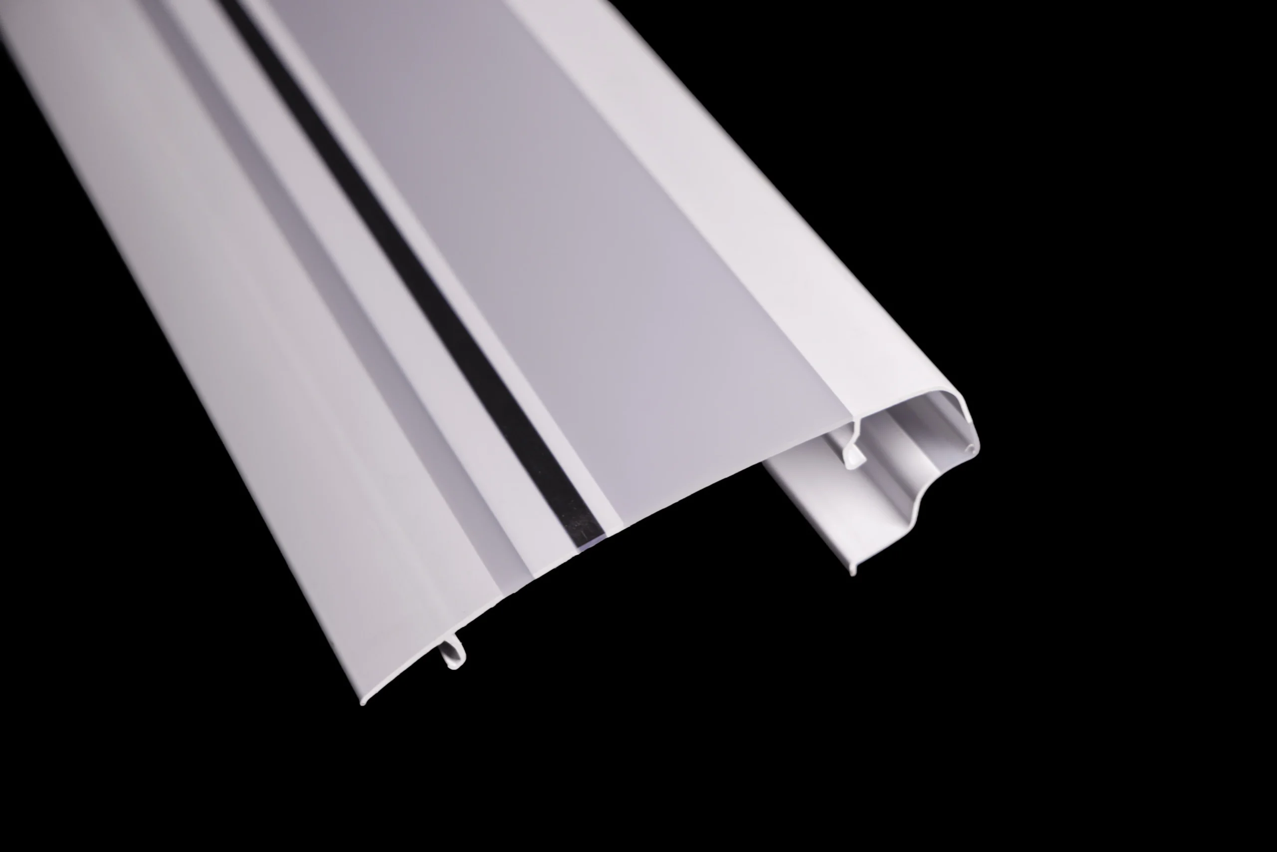 Foto di un profilo 5 colori per estrusioni multiple, Logica Extrusions 