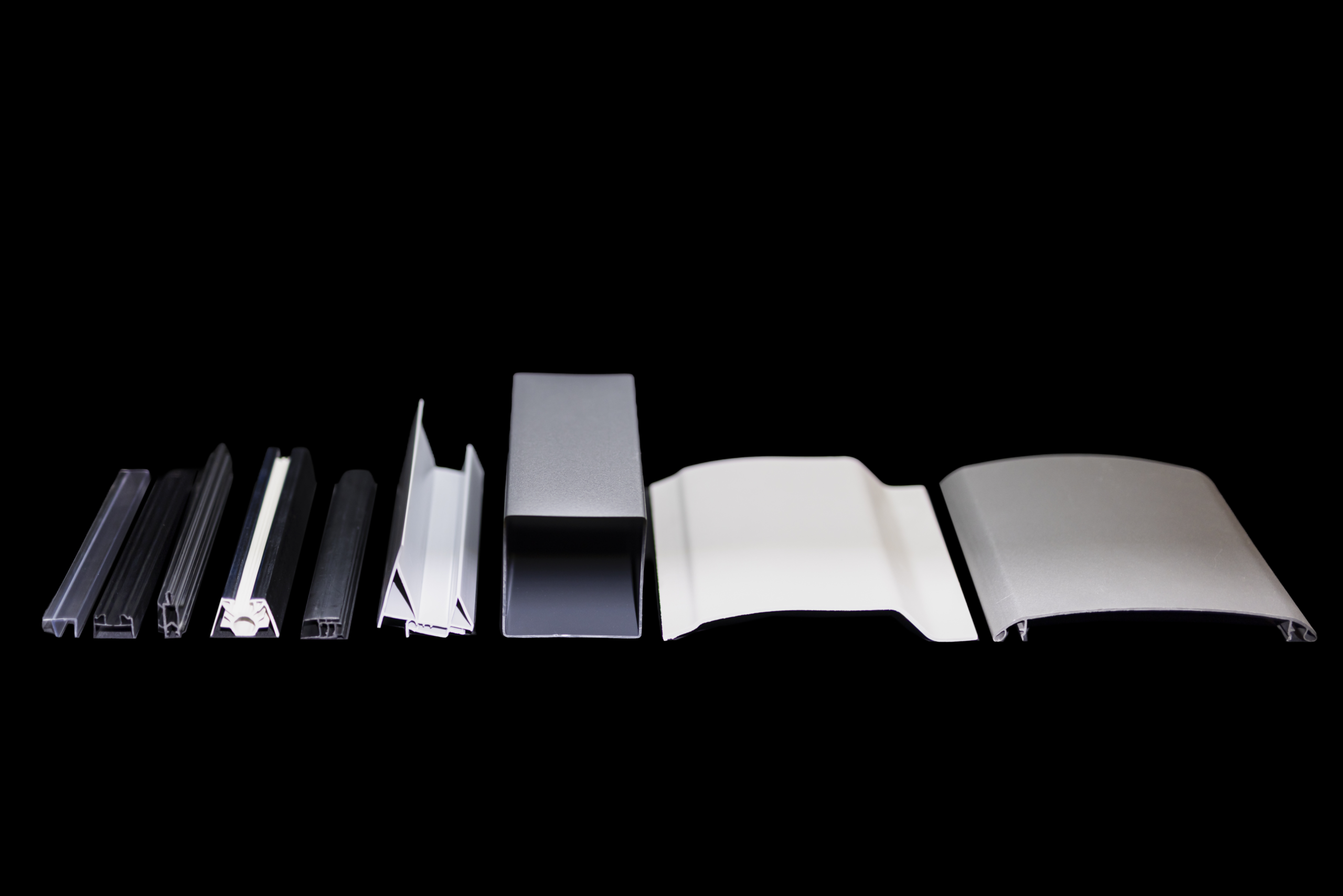 Foto dei profili usati per settori oltre l'illuminazione, Logica Extrusions